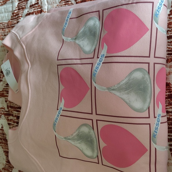 Kisses Valentine Sweatshirt - Picture 5 of 7